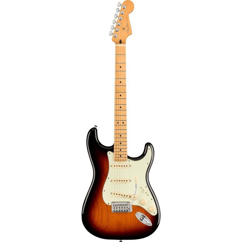 Foto van Fender player plus stratocaster mn 3-color sunburst elektrische gitaar met deluxe gigbag