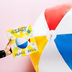 Foto van Giant inflatable ball - strandbal