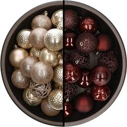 Foto van Kunststof kerstballen 74x stuks champagne en mahonie bruin 6 cm - kerstbal