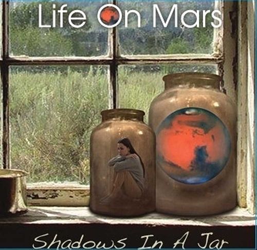 Foto van Shadows in a jar - cd (5060854800527)