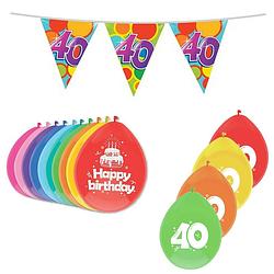 Foto van Leeftijd verjaardag thema 40 jaar pakket ballonnen/vlaggetjes - feestpakketten