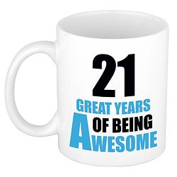 Foto van 21 great years of being awesome cadeau mok / beker wit en blauw - feest mokken