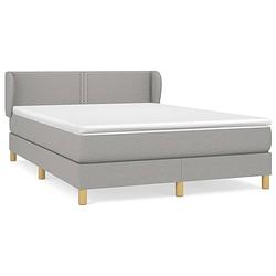 Foto van The living store boxspringbed lichtgrijs - 193 x 147 x 78/88 cm - duurzaam materiaal - praktisch hoofdbord -