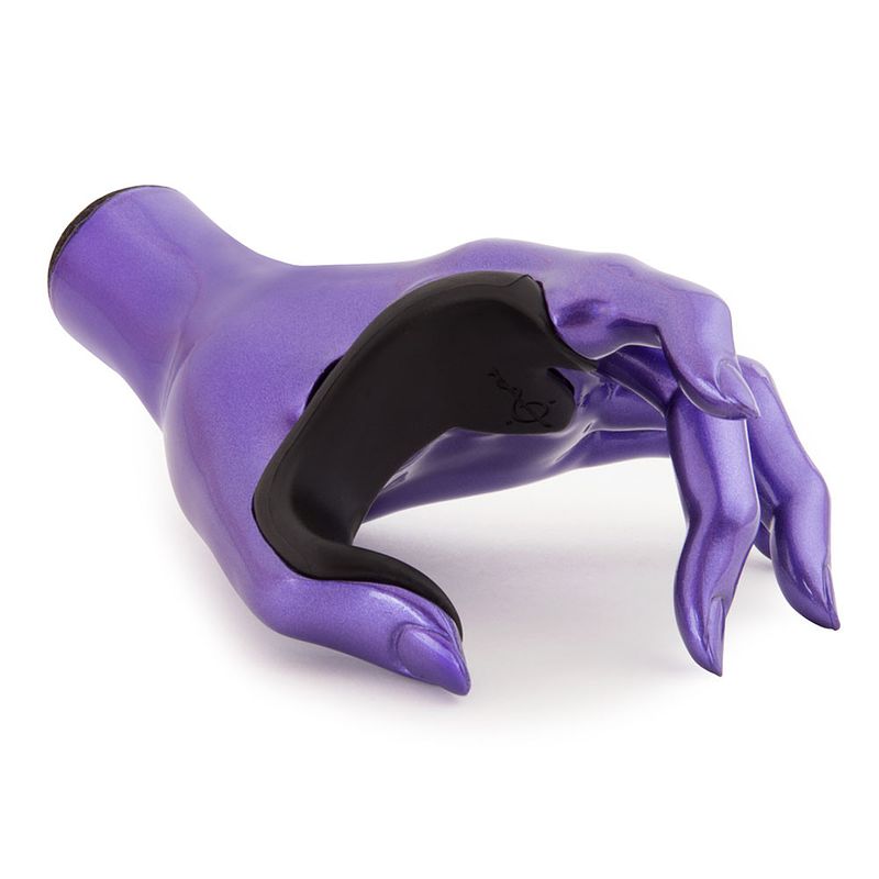 Foto van Guitargrip valkyrie female hand purple gitaarhanger