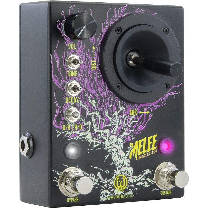 Foto van Walrus audio melee - halloween limited edition reverb / distortion met joystick