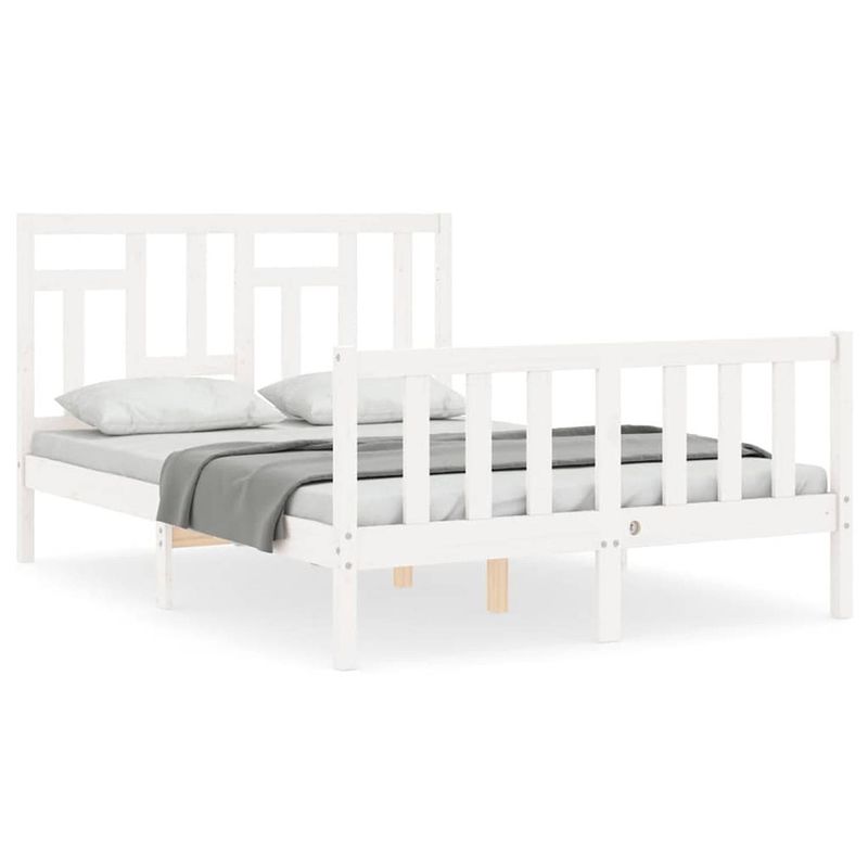 Foto van The living store bedframe - grenenhouten - 195.5 x 145.5 x 100 cm - wit