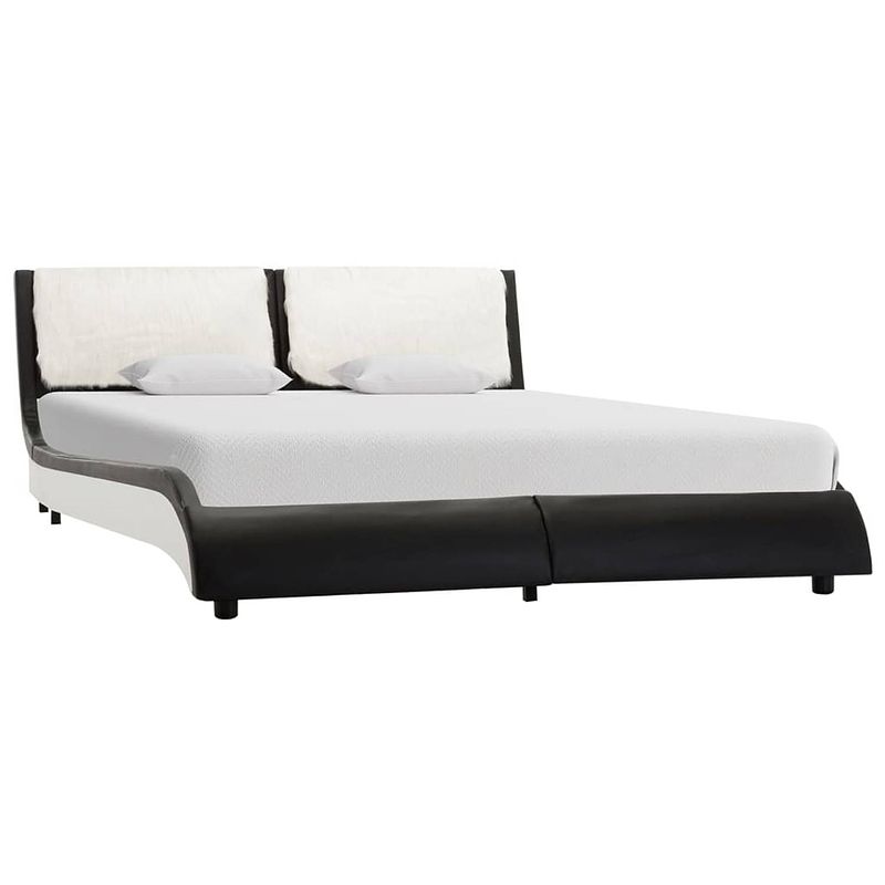 Foto van The living store bedframe - elegant - slaapkamer - 229x130x68 cm - zwart/wit