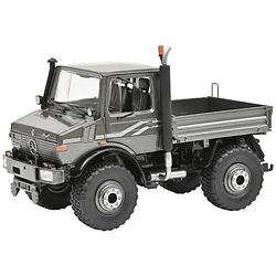 Foto van Schuco 450775300 schaal 1 vrachtwagen mercedes benz unimog u1600