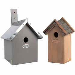 Foto van Voordeelset van 2x stuks houten vogelhuisjes/nestkastjes grijs en houtkleur - vogelhuisjes