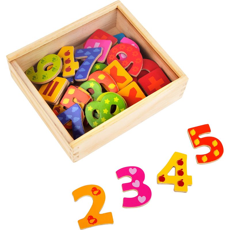 Foto van Magnetische houten cijfers/nummers gekleurd 40 stuks - koelkast speelgoed magneten cijfers - leren rekenen en tellen