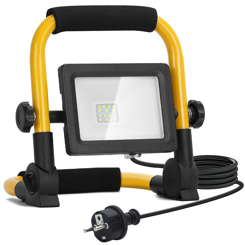 Foto van Aigostar 13vrp led werklamp - ip44 stootvast - 10w 900lumen - 6500k daglicht wit - incl. 150cm aansluitstekker