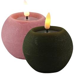 Foto van Led kaarsen/bolkaarsen - 2x- rond - olijf groen en roze -d8 x h7,5 cm - led kaarsen