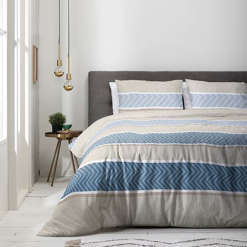 Foto van Luna bedding luna herringbone stripes - blauw dekbedovertrek lits-jumeaux (240 x 220 cm + 2 kussenslopen) dekbedovertrek