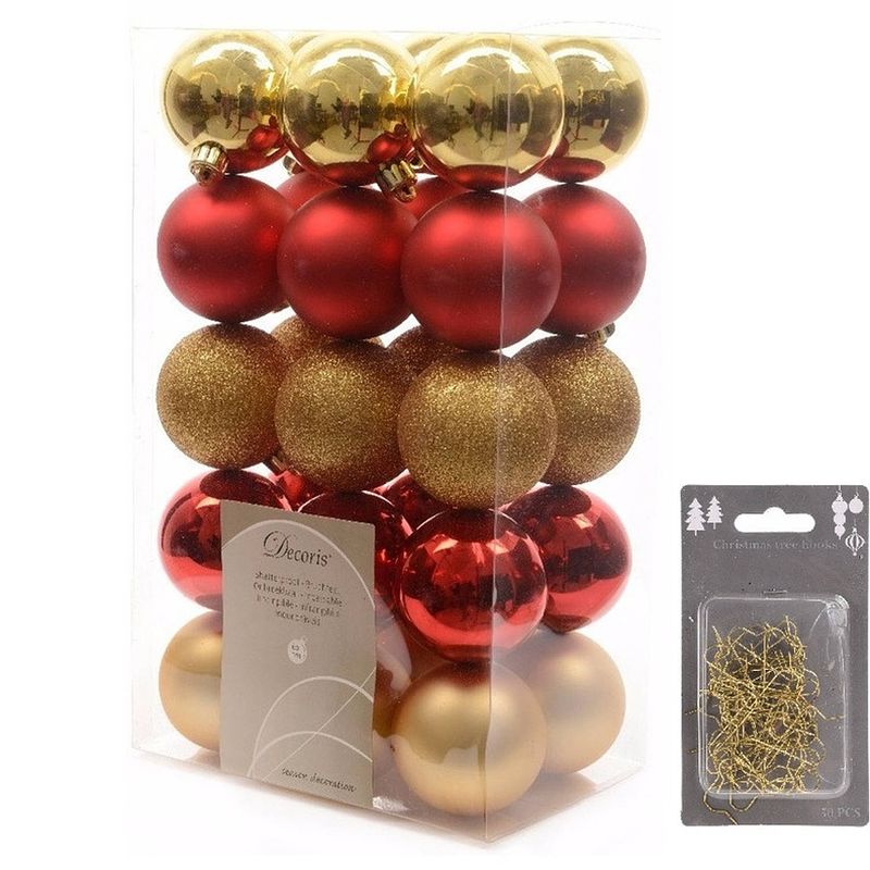 Foto van Kerstversiering mix pakket kunststof kerstballen 6 cm goud/rood 30 stuks met haakjes - kerstbal