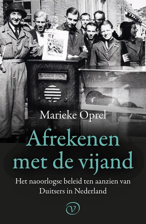 Foto van Afrekenen met de vijand - marieke oprel - ebook (9789028210844)