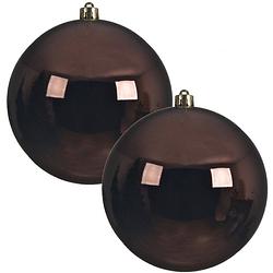 Foto van 2x grote raam/deur/kerstboom decoratie donkerbruine kerstballen 20 cm glans - kerstbal