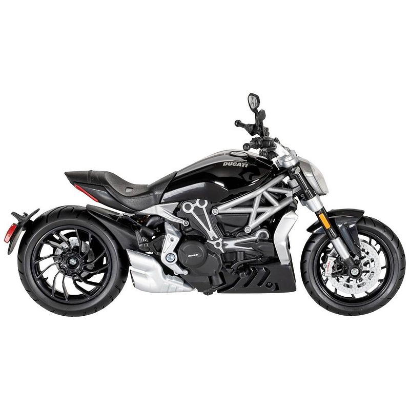 Foto van Maisto ducati x diavel s 1:12 motorfiets