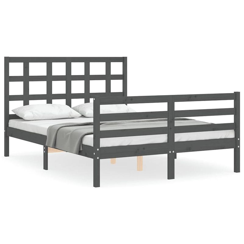 Foto van The living store bedframe - massief grenenhout - grijs - 205.5 x 125.5 x 100 cm