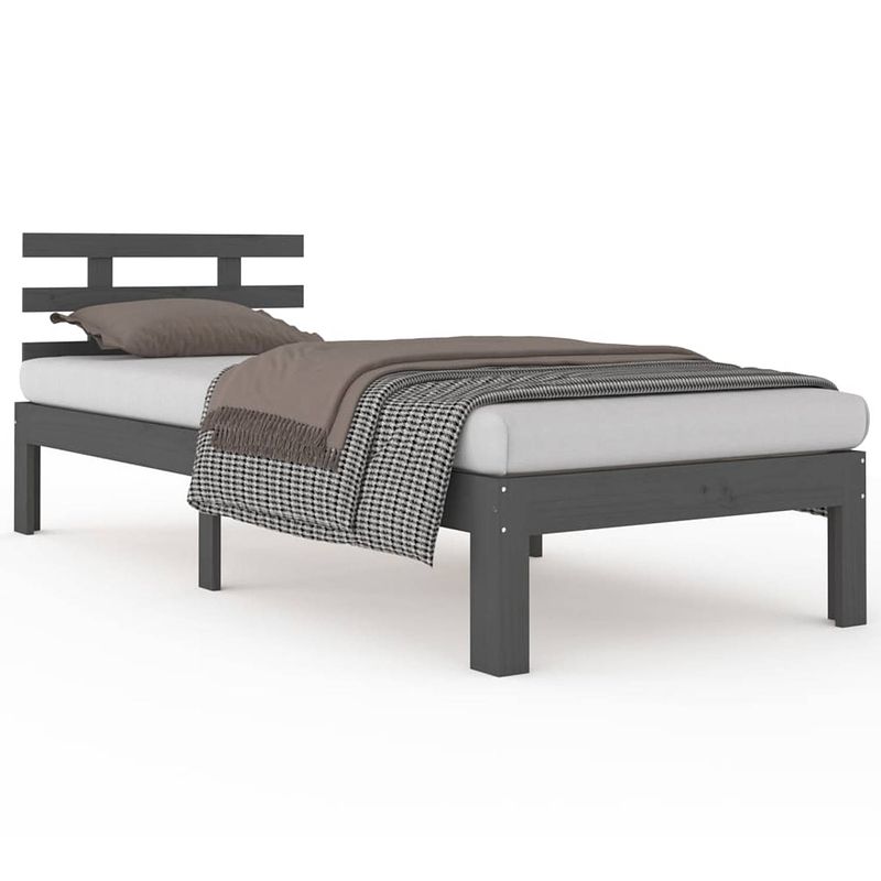 Foto van The living store houten bedframe - eenpersoonsbed - grijs - 195.5 x 78.5 x 69.5 cm - massief grenenhout