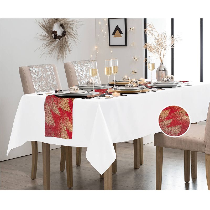 Foto van Wit tafelkleed 138 x 220 cm - met tafelloper rood/goud 28 x 300 cm - feesttafelkleden