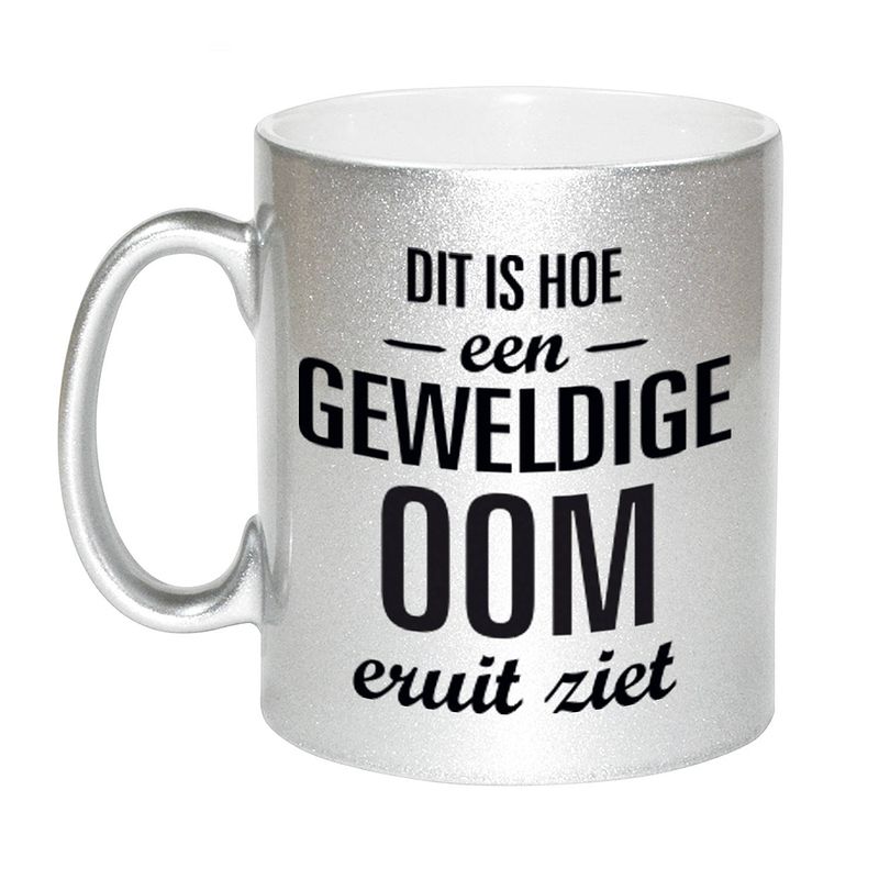 Foto van Zilveren geweldige oom cadeau koffiemok / theebeker 330 ml - feest mokken