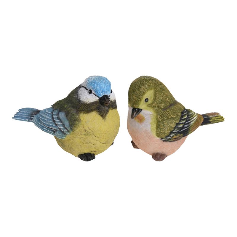 Foto van Tuin/huis decoratie beeldjes set van 2x vogeltjes - polystone - 12 cm - tuinbeelden