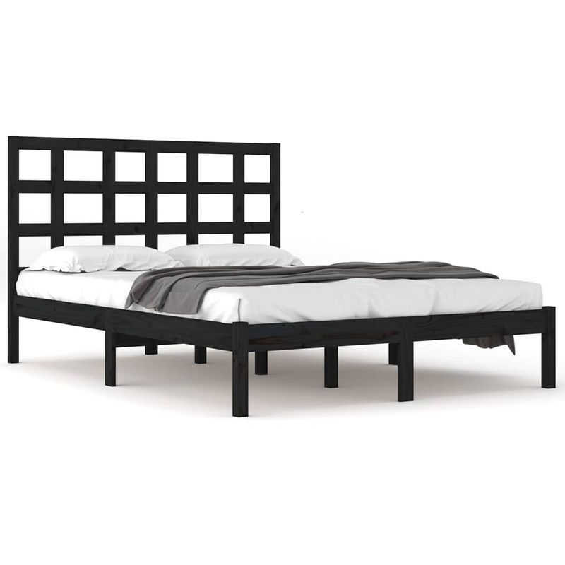 Foto van The living store bedframe black pine wood - 205.5 x 205.5 x 31 cm - solid frame - comfortable experience