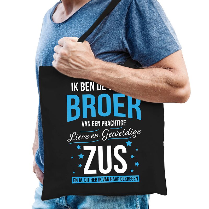 Foto van Trotse broer / zus cadeau tas zwart voor heren - feest boodschappentassen