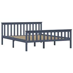 Foto van The living store massief grenenhouten bedframe - grijs - 208 x 168 x 82 cm - voor matras 160 x 200 cm