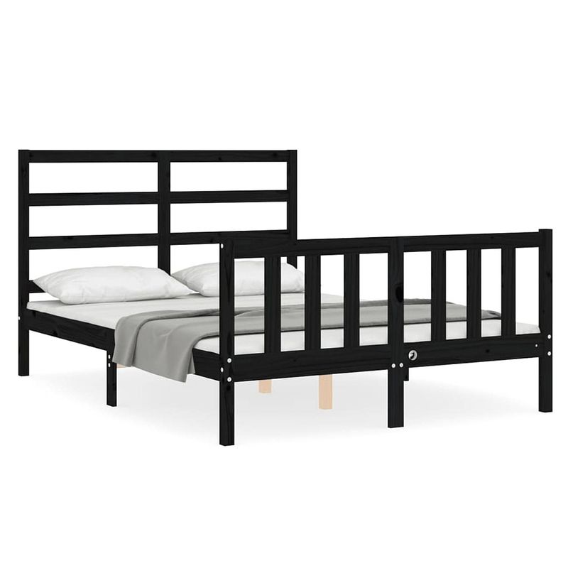 Foto van The living store massief grenenhouten bedframe - zwart - 205.5 x 125.5 x 100 cm - multiplex lattenbodem