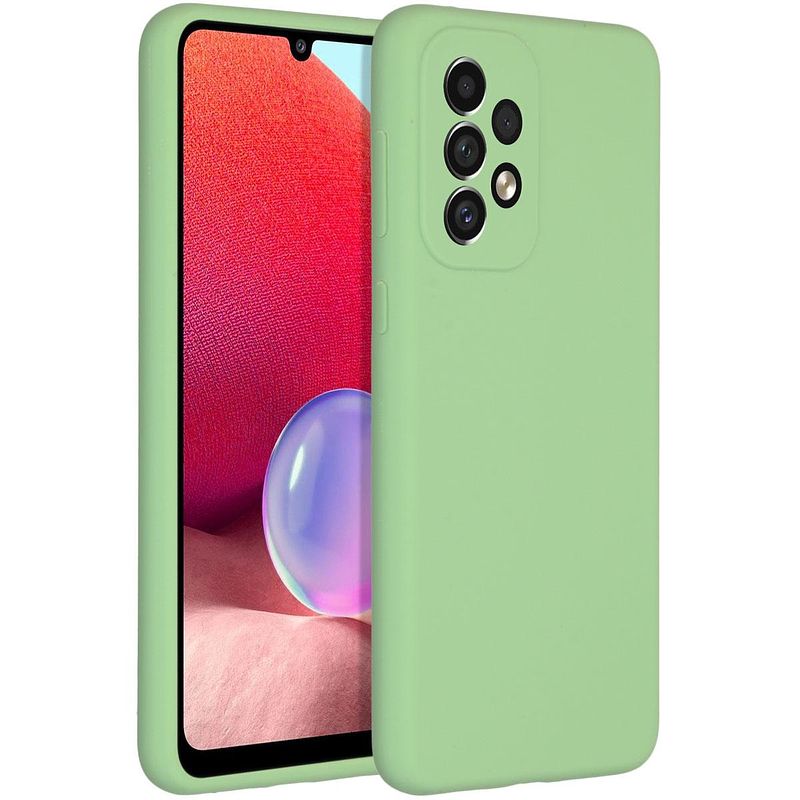 Foto van Accezz liquid silicone voor samsung galaxy a33 telefoonhoesje groen