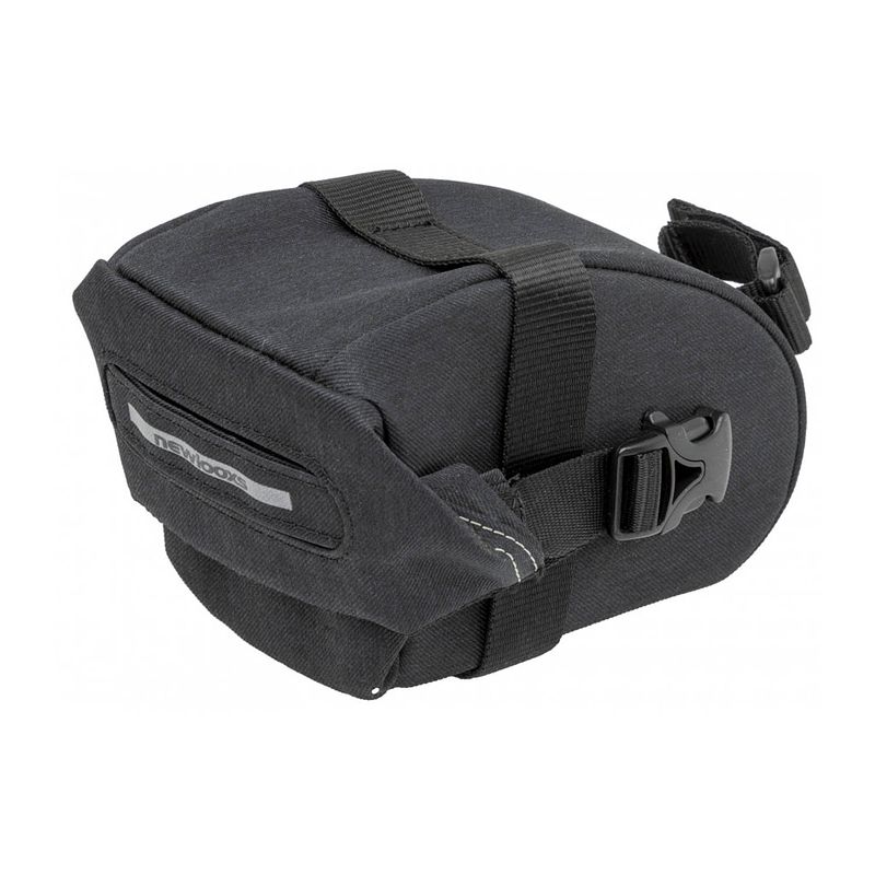 Foto van Zadeltas sports saddle bag 0,9 liter 17 x 10 x 9