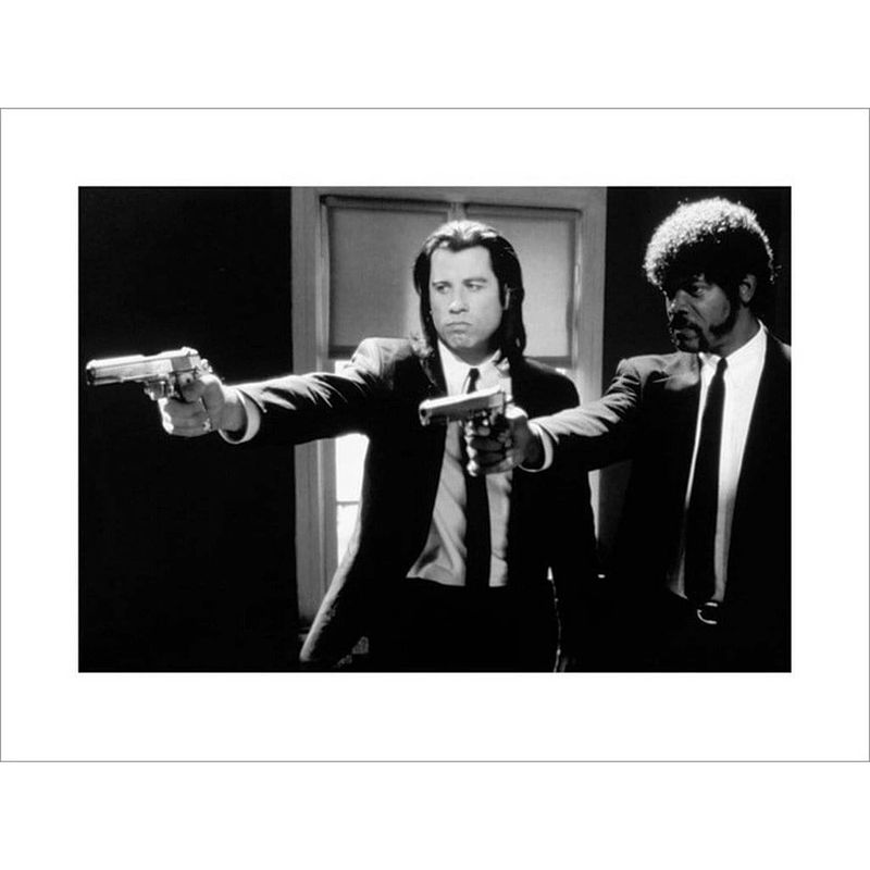 Foto van Pyramid pulp fiction black and white guns kunstdruk 80x60cm