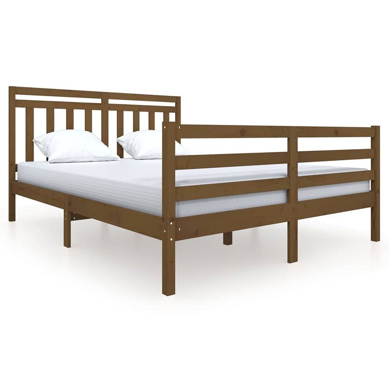 Foto van The living store bedframe - grenenhout - 205.5 x 156 x 100 cm - honey brown