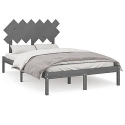 Foto van The living store houten bedframe - 195.5 x 125.5 x 31 cm - massief grenenhout - grijs