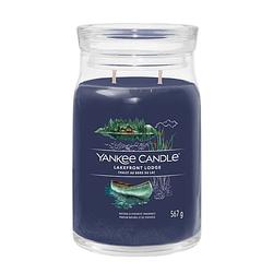 Foto van Yankee candle geurkaars large - met 2 lonten - lakefront lodge - 16 cm / ø 9 cm