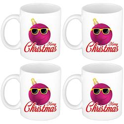 Foto van Set van 4x stuks merry christmas kerstcadeau kerstmokken roze kerstbal met zonnebril 300 ml - bekers