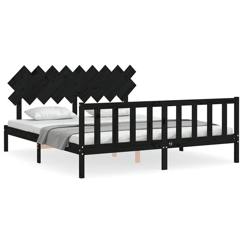 Foto van The living store massief grenen bedframe - zwart - 205.5 x 185.5 x 80.5 cm - met multiplex lattenbodem