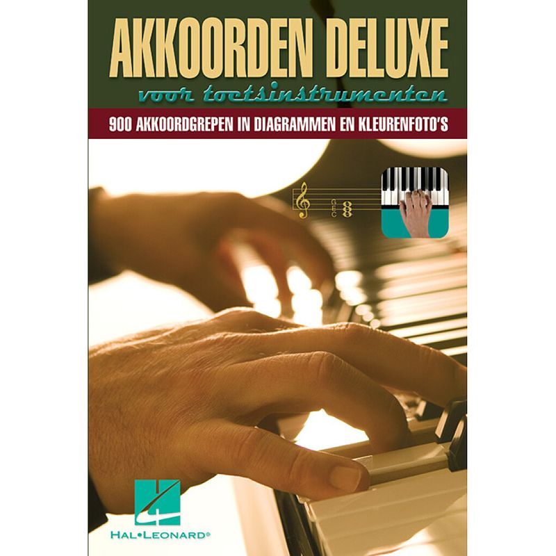 Foto van Hal leonard akkoorden deluxe voor toetsinstrumenten 900 akkoordgrepen in diagrammen en kleurenfoto's