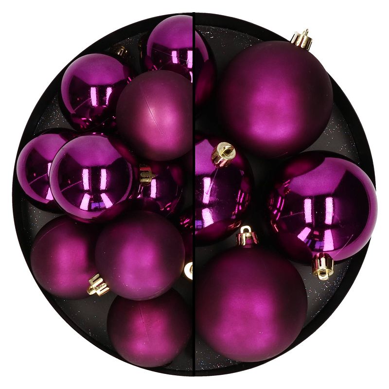 Foto van Kerstballen set - 18x stuks - 6 en 8 cm - paars - kunststof - kerstbal