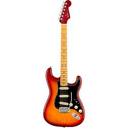 Foto van Fender american ultra luxe stratocaster plasma red burst mn elektrische gitaar met koffer