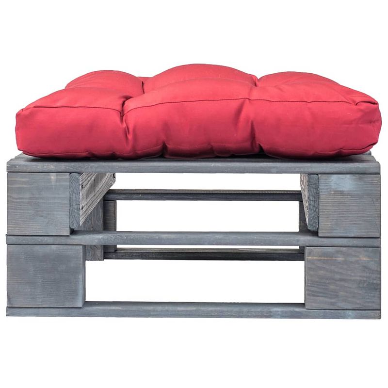 Foto van The living store pallet hocker - tuinpoef - 60 x 60 x 35 cm - rood kussen - grijs geïmpregneerd grenenhout