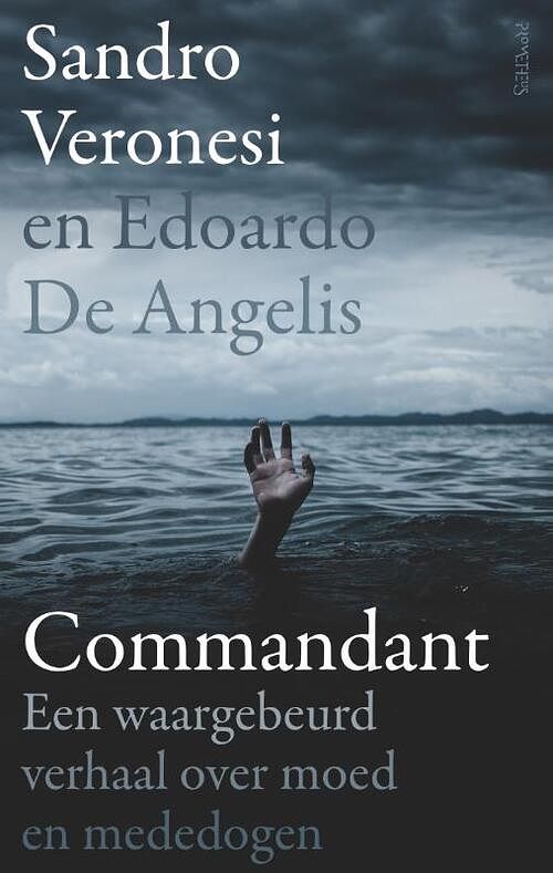 Foto van Commandant - edoardo de angelis, sandro veronesi - paperback (9789044653281)