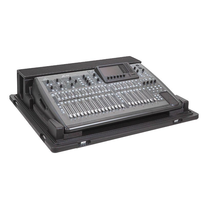 Foto van Skb mx32 roto-molded behringer x32 mixer flightcase