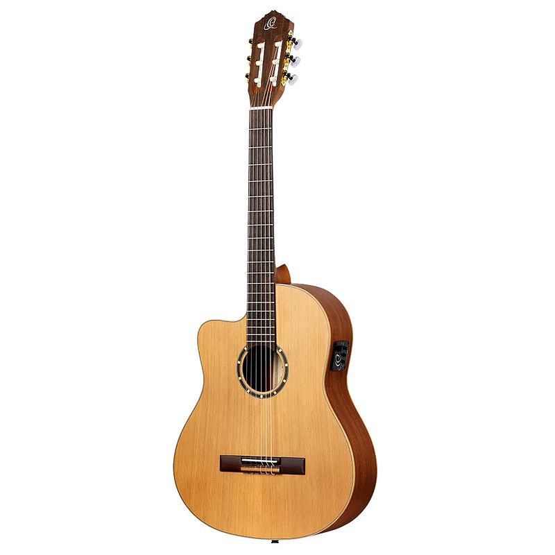 Foto van Ortega rce131sn-l family series pro full-size guitar natural linkshandige e/a klassieke gitaar met gigbag