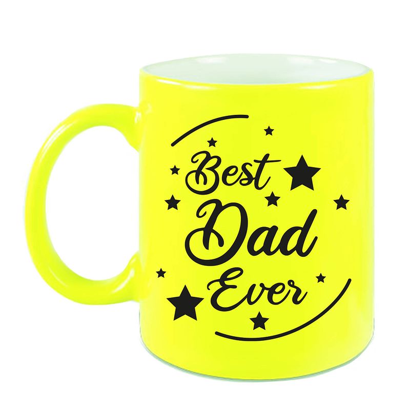 Foto van Best dad ever cadeau koffiemok / theebeker neon geel 330 ml - feest mokken