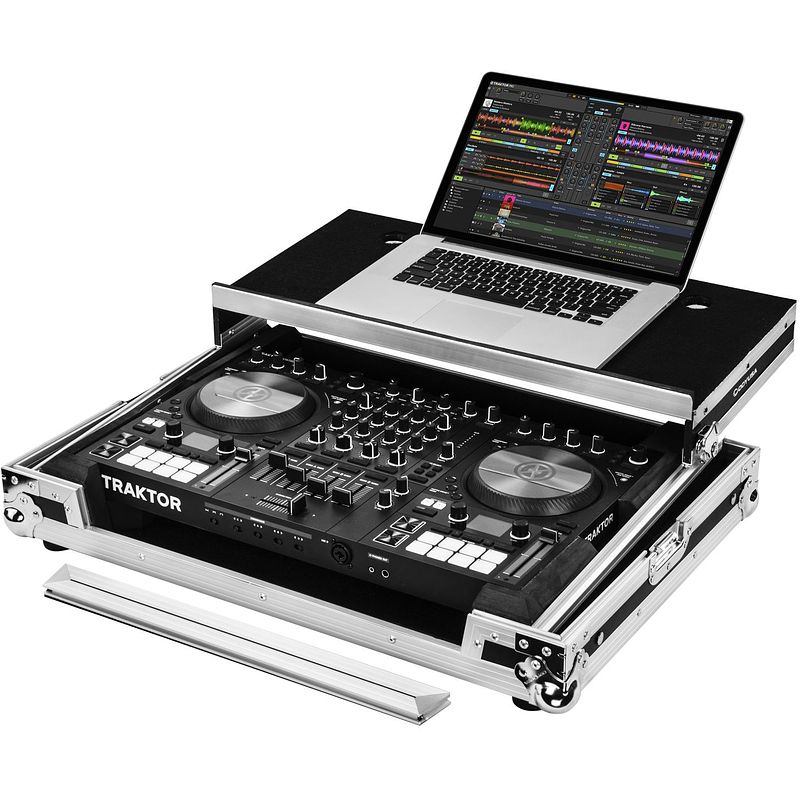 Foto van Odyssey fzgstks4mk3 case voor ni traktor kontrol s4 mk3