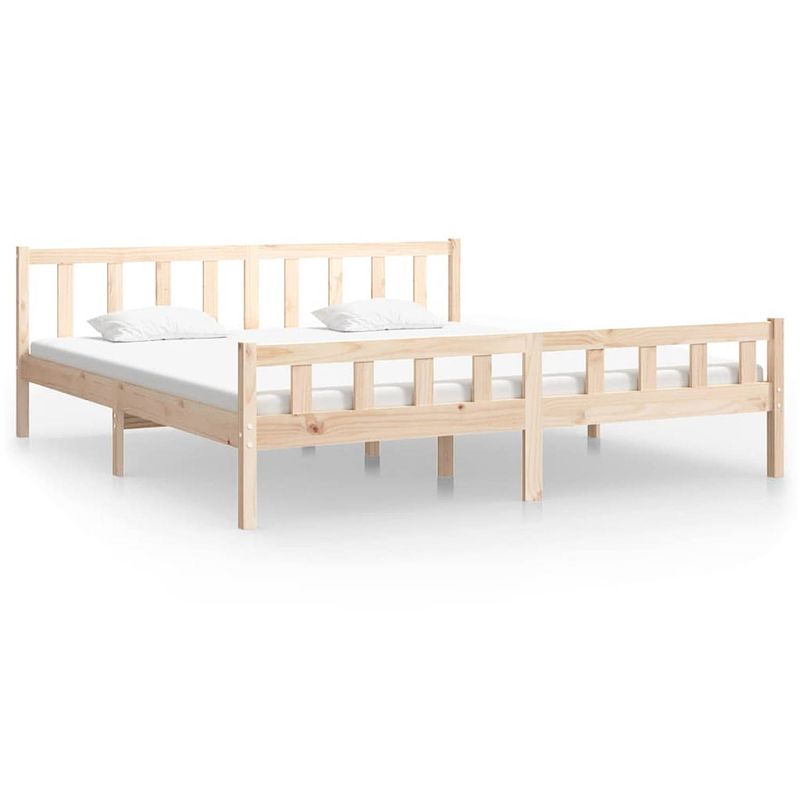 Foto van The living store bedframe grenenhout - 205.5 x 185.5 x 69.5 cm - 180 x 200 cm (6ft super king) - montage vereist