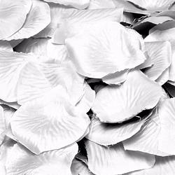 Foto van Kunst rozenblaadjes wit 575 stuks - rozenblaadjes / strooihartjes