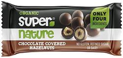 Foto van Super nature organic chocolate covered hazelnuts